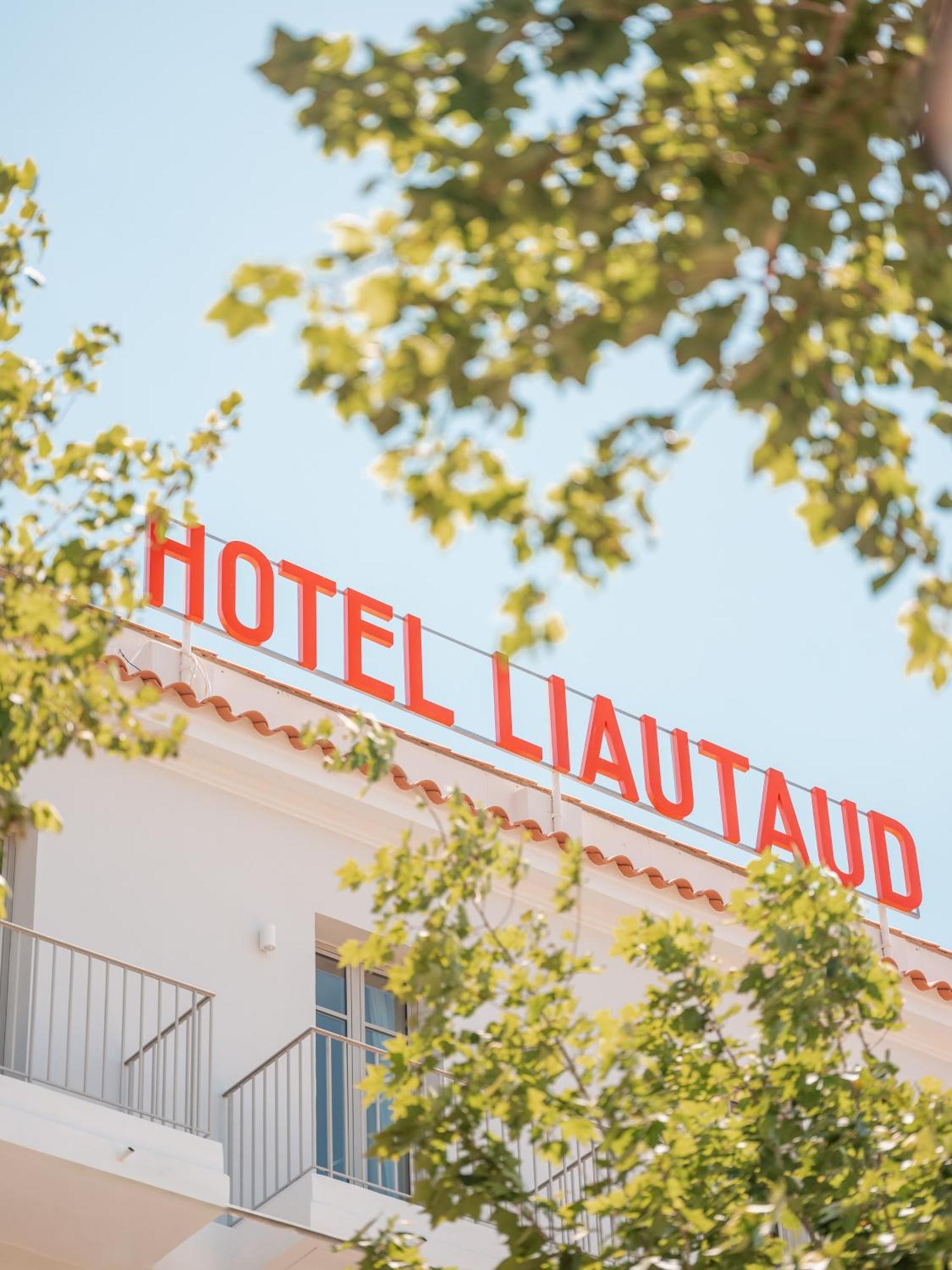 Hotel Liautaud Rooftop Каси Екстериор снимка